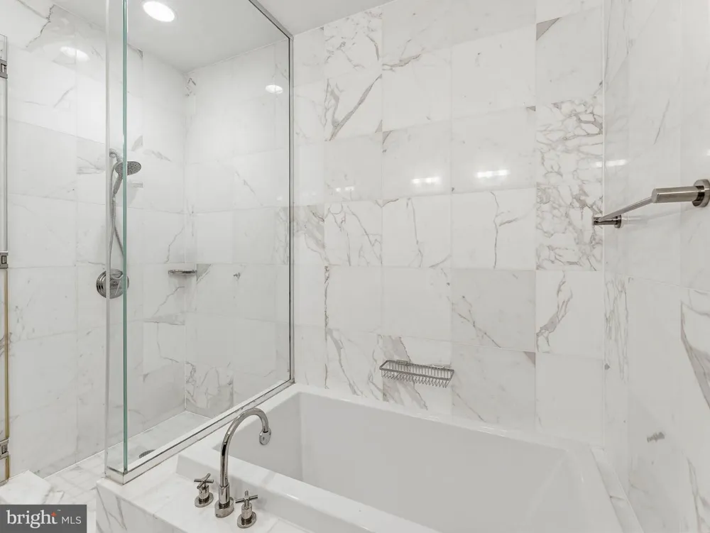 1414 S PENN SQUARE #32F Philadelphia, PA 19102