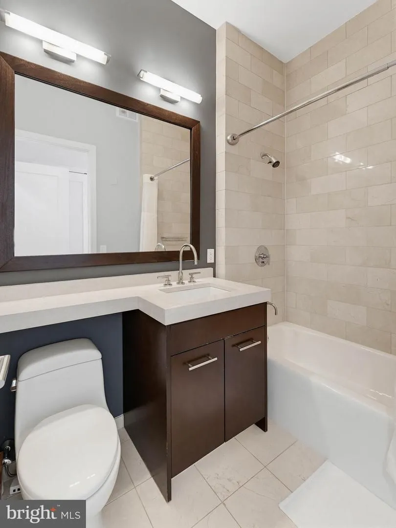 1414 S PENN SQUARE #32F Philadelphia, PA 19102