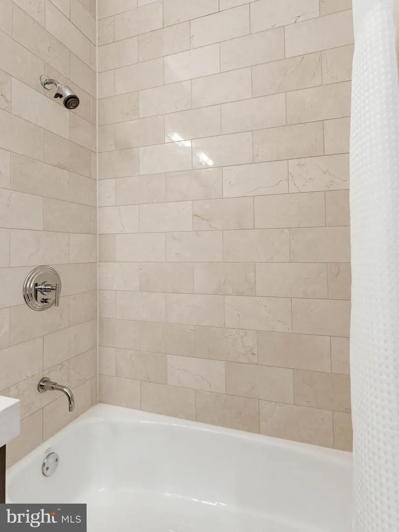 1414 S PENN SQUARE #32F Philadelphia, PA 19102