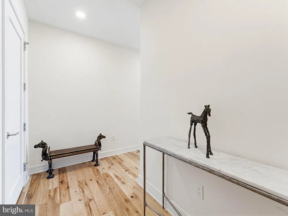 1414 S PENN SQUARE #32F Philadelphia, PA 19102