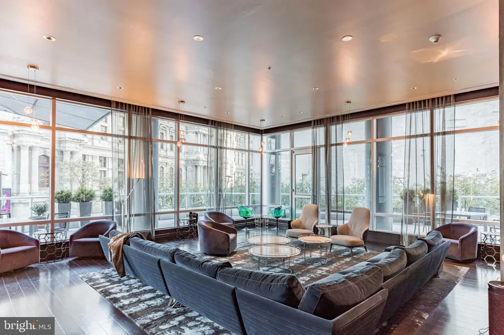 1414 S PENN SQUARE #32F Philadelphia, PA 19102