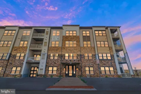 46294 MOUNT MILSTEAD TERRACE #400