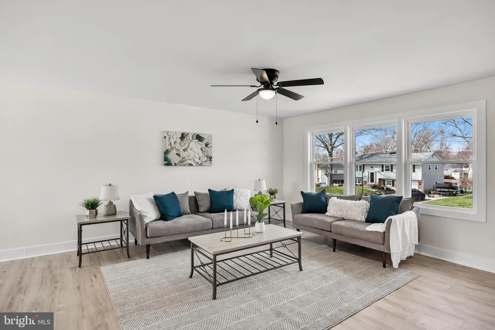 10 COBBLESTONE ROAD Cherry Hill, NJ 08003