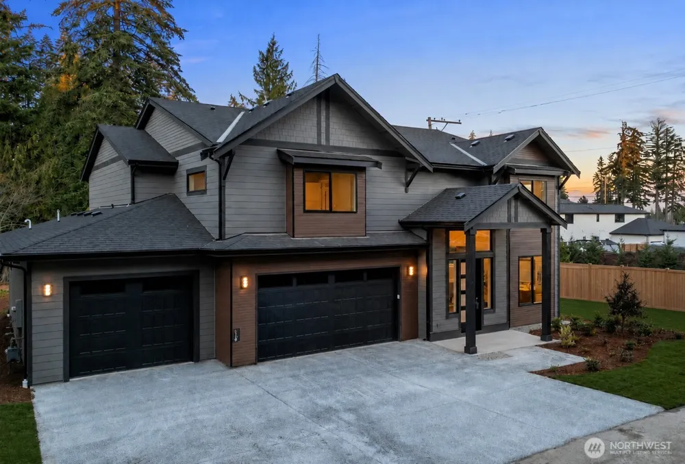 1517 176TH Avenue Ct E Lake Tapps, WA 98391