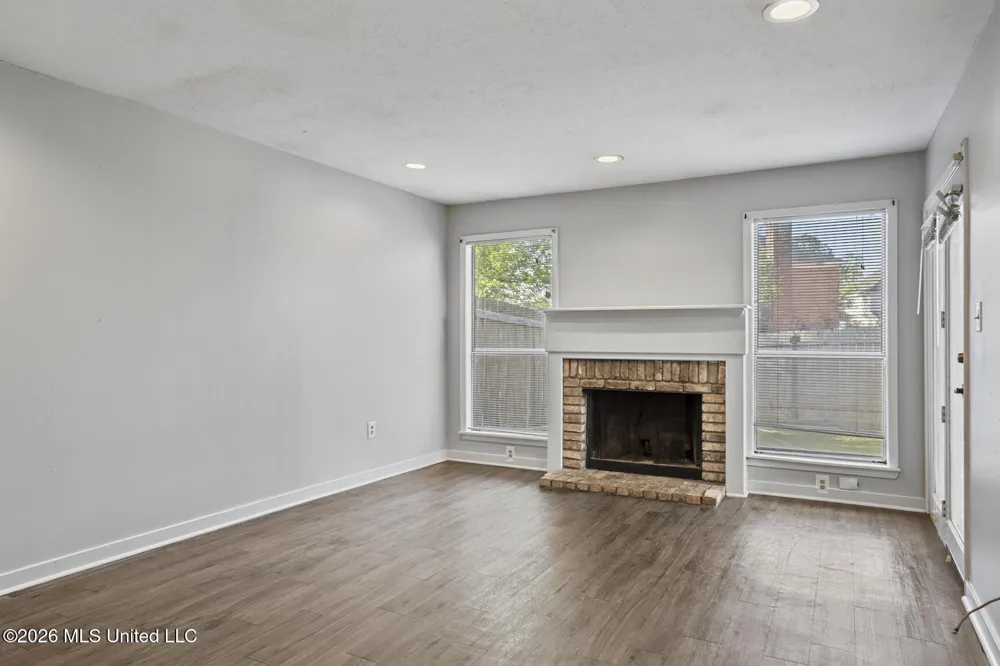 2337 River Oaks Boulevard Jackson, MS 39211