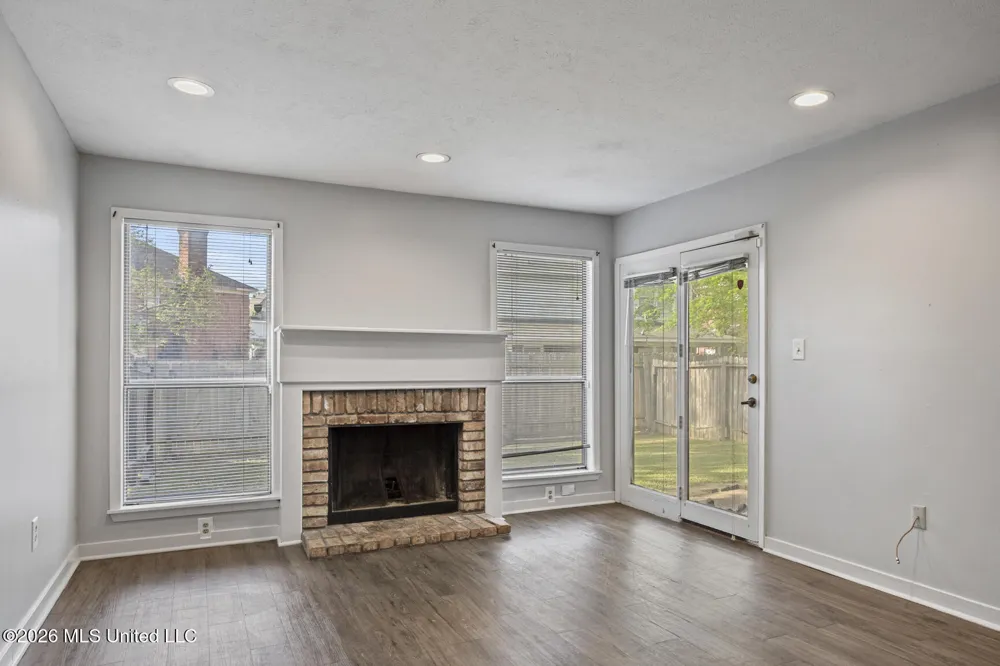 2337 River Oaks Boulevard Jackson, MS 39211