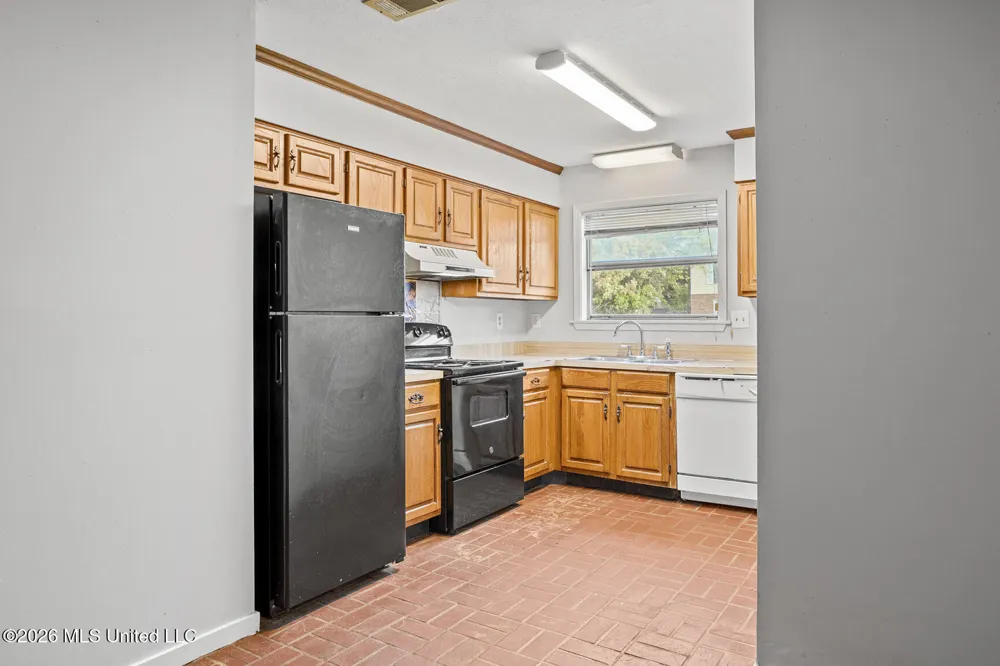 2337 River Oaks Boulevard Jackson, MS 39211