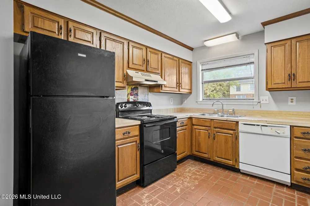 2337 River Oaks Boulevard Jackson, MS 39211