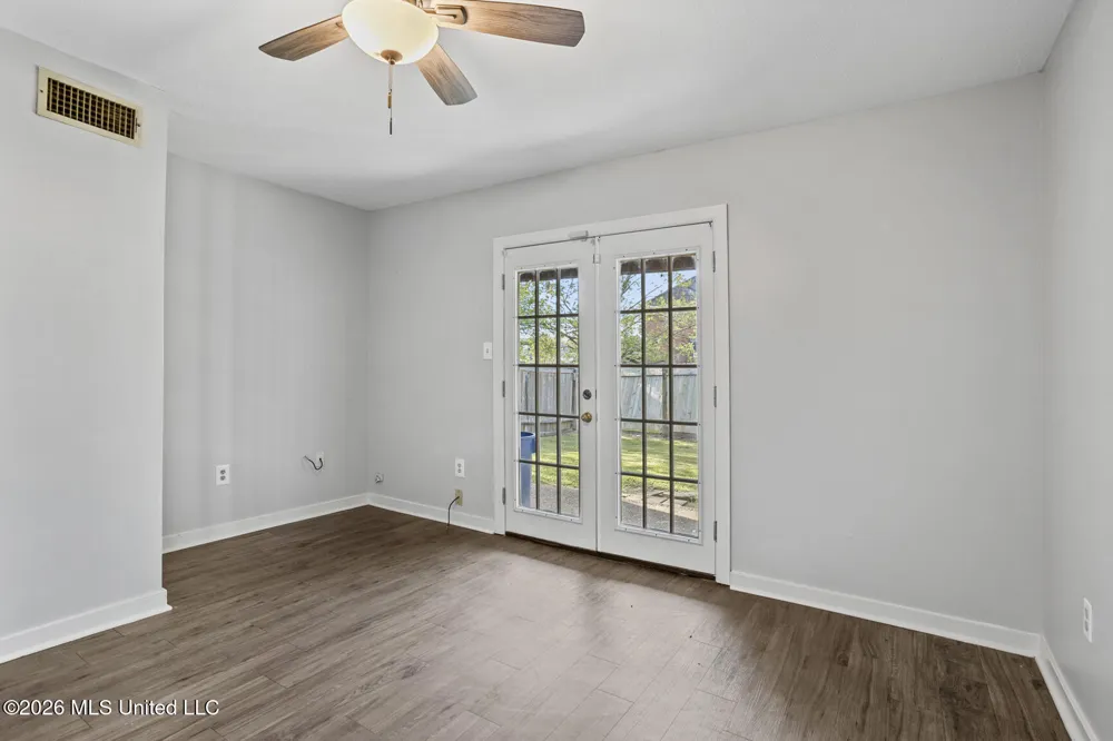 2337 River Oaks Boulevard Jackson, MS 39211