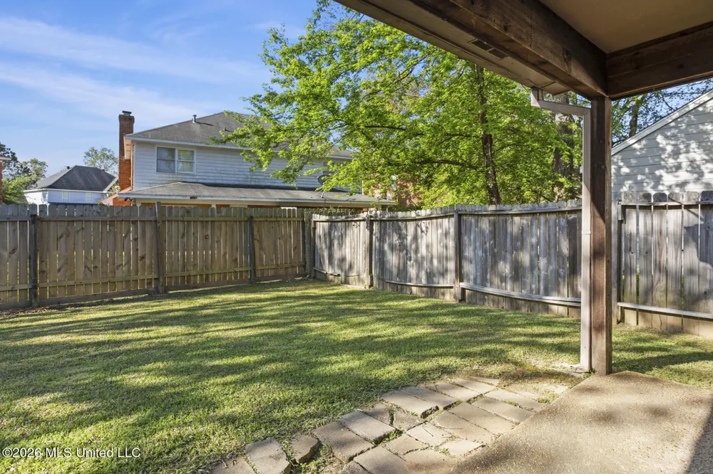2337 River Oaks Boulevard Jackson, MS 39211