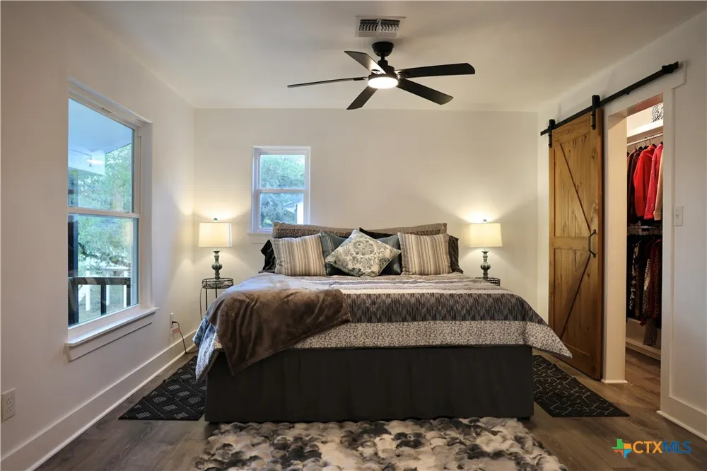 264 Live Oak Drive Inez, TX 77968