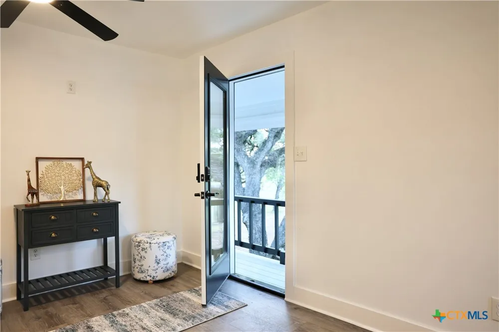264 Live Oak Drive Inez, TX 77968