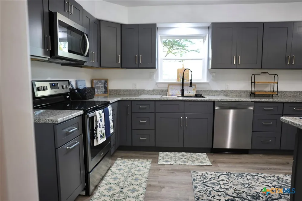 264 Live Oak Drive Inez, TX 77968
