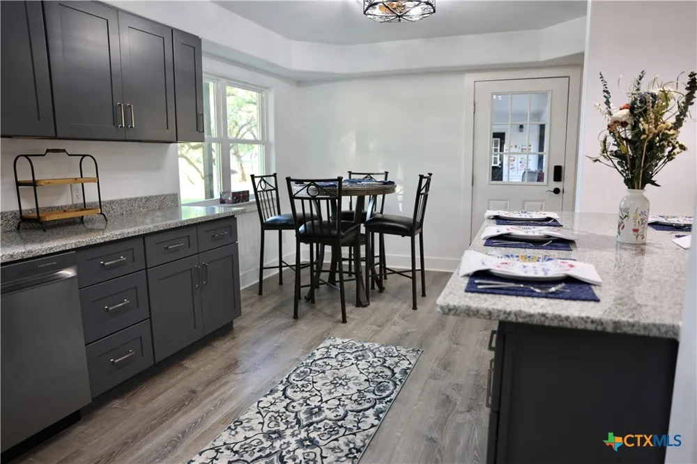 264 Live Oak Drive Inez, TX 77968