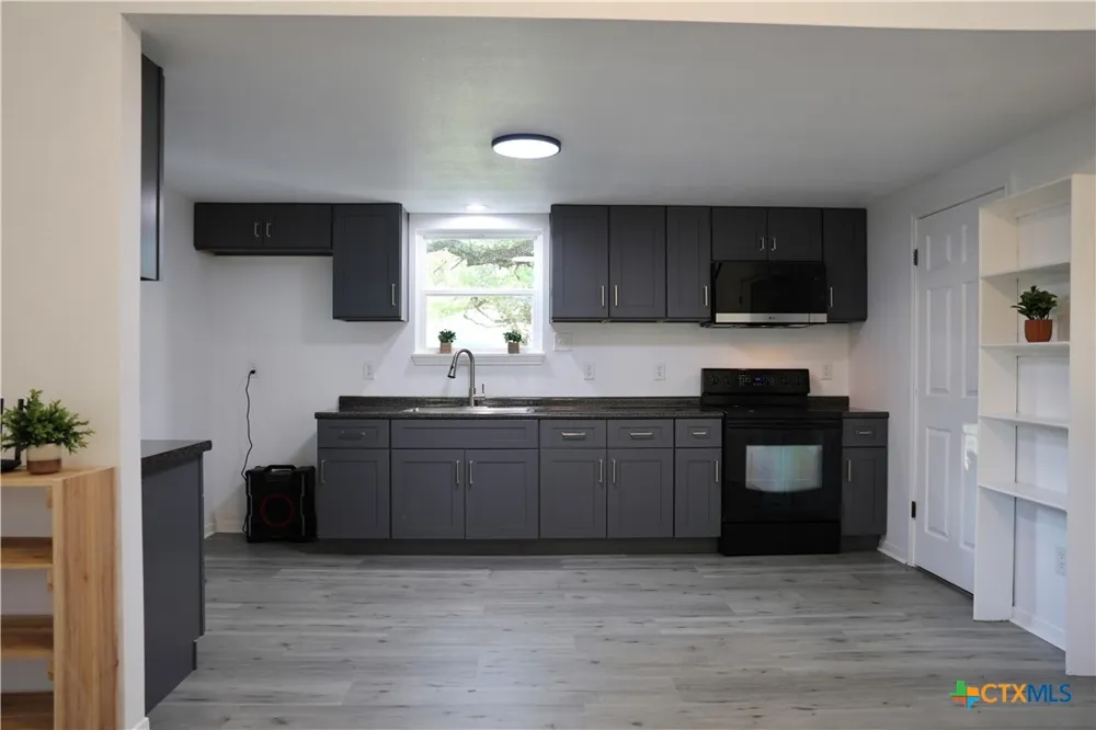 264 Live Oak Drive Inez, TX 77968