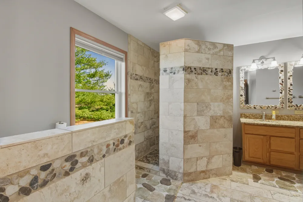 9227 Yager Road Columbus Township, MI 48063