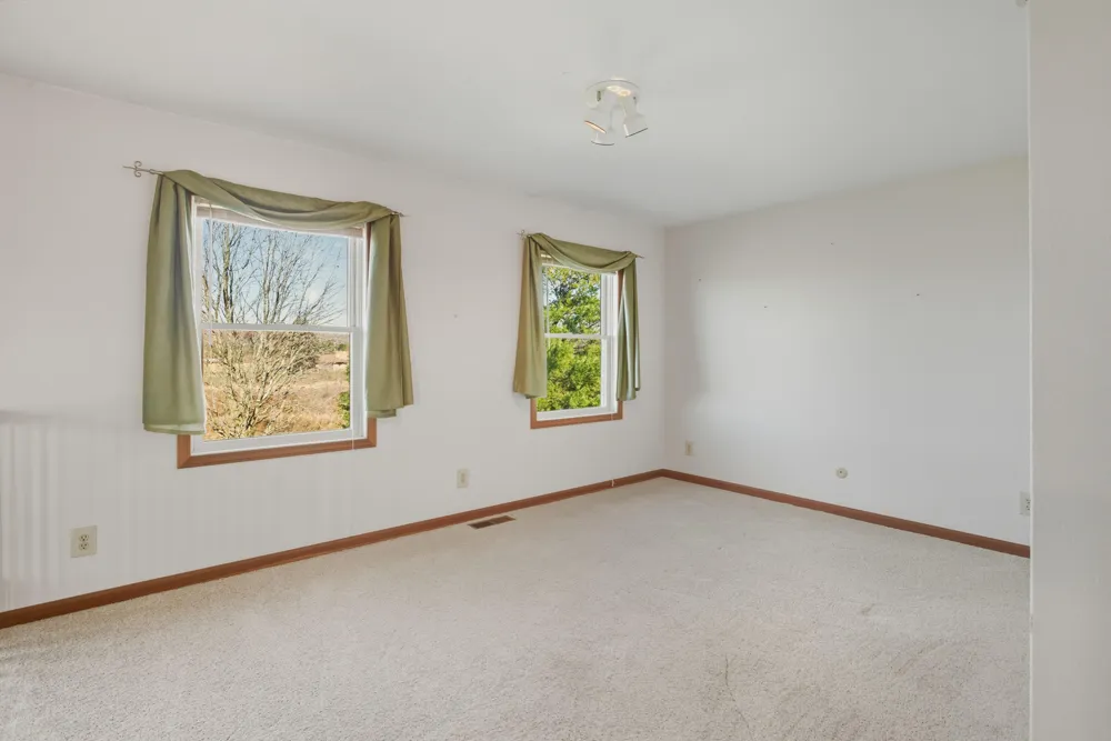 9227 Yager Road Columbus Township, MI 48063