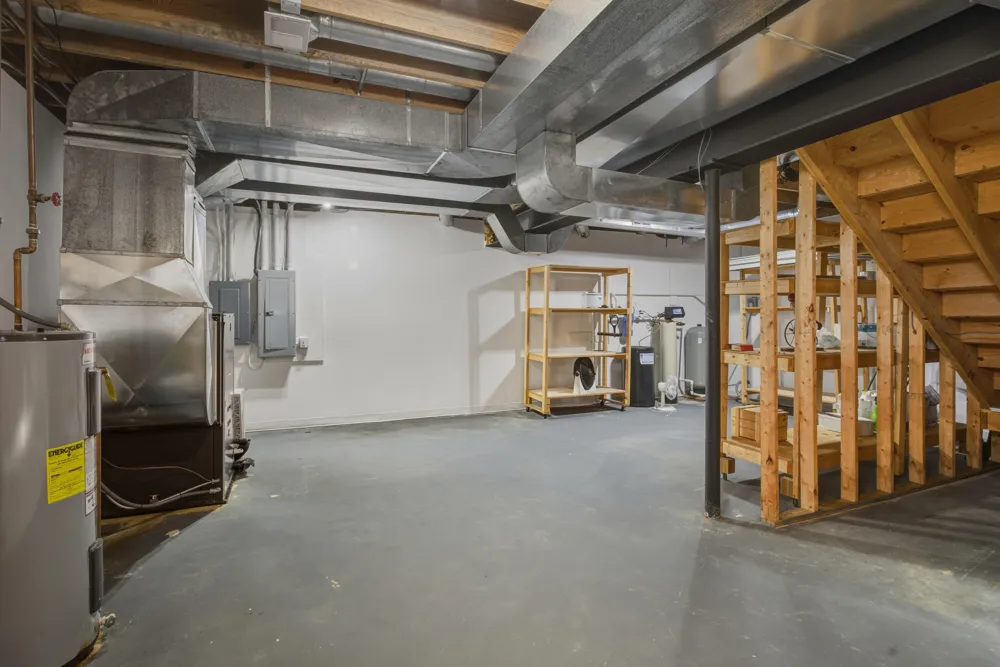 9227 Yager Road Columbus Township, MI 48063
