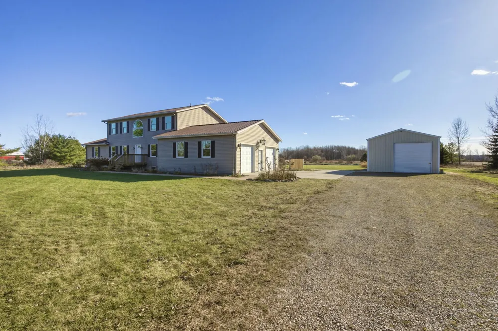 9227 Yager Road Columbus Township, MI 48063