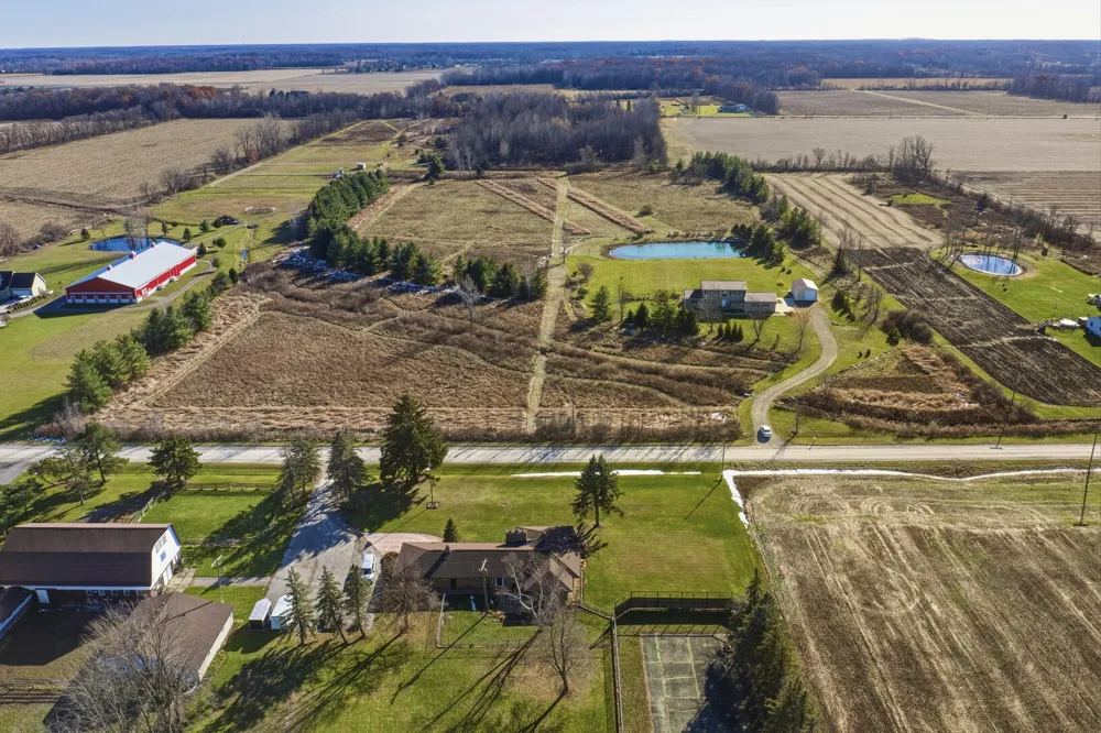 9227 Yager Road Columbus Township, MI 48063