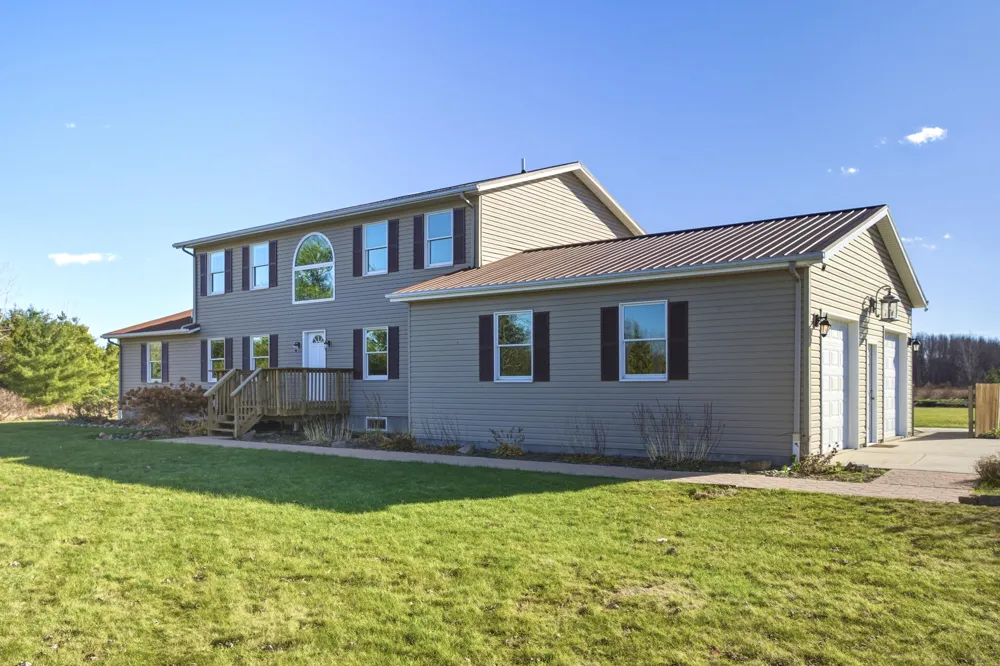 9227 Yager Road Columbus Township, MI 48063