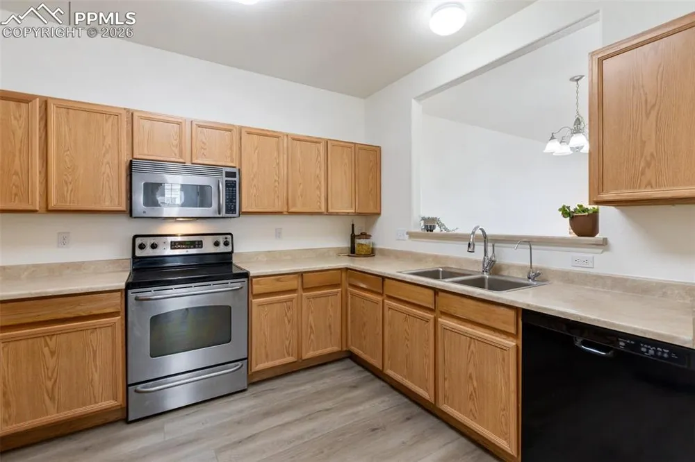 7536 Sandy Springs Point Fountain, CO 80817