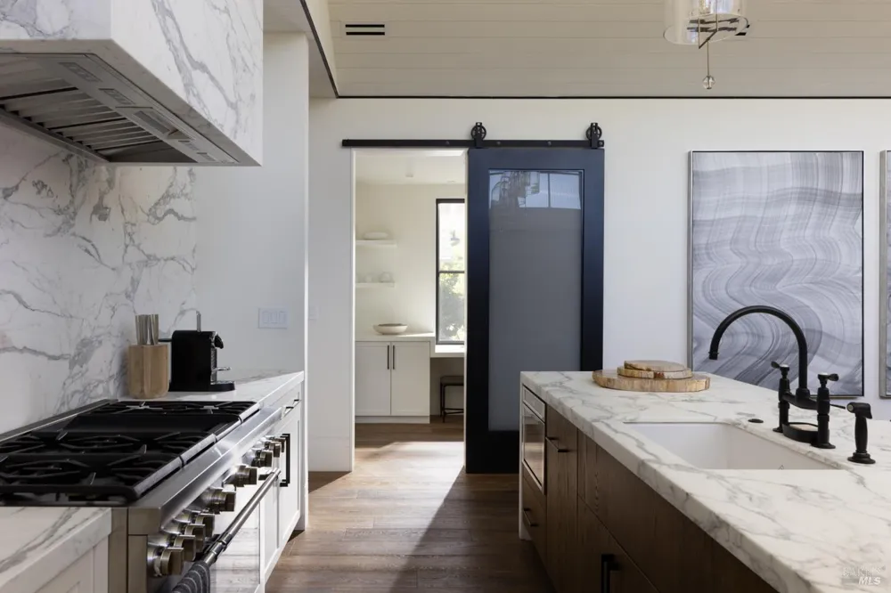 21 Lawley Lane Calistoga, CA 94515