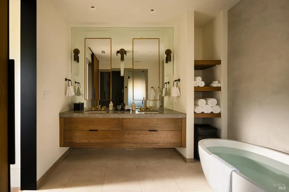 21 Lawley Lane Calistoga, CA 94515