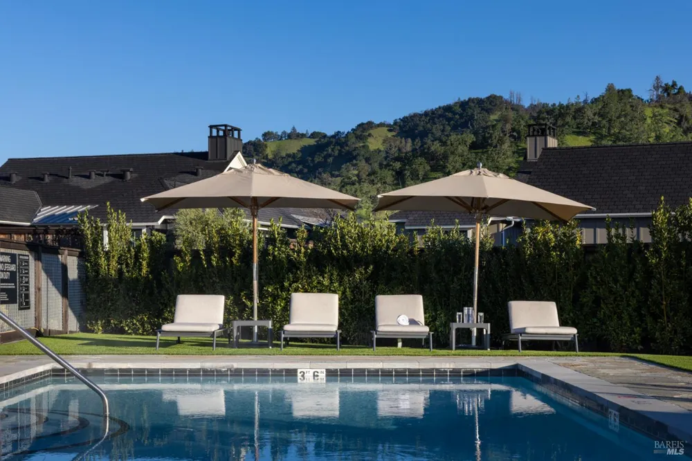 21 Lawley Lane Calistoga, CA 94515