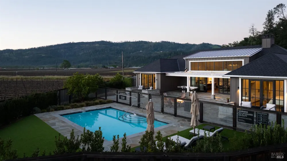 21 Lawley Lane Calistoga, CA 94515