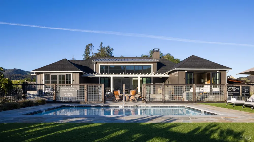21 Lawley Lane Calistoga, CA 94515