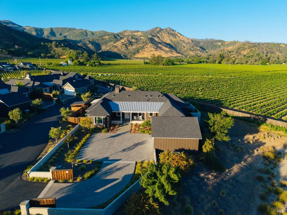 21 Lawley Lane Calistoga, CA 94515