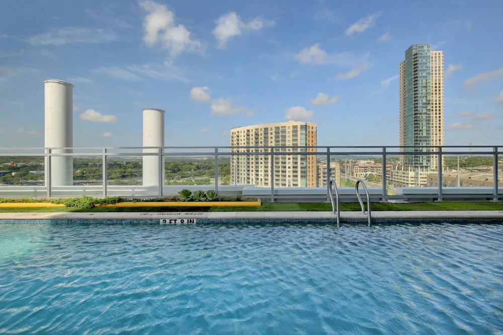 222 West Avenue #1613 Austin, TX 78701