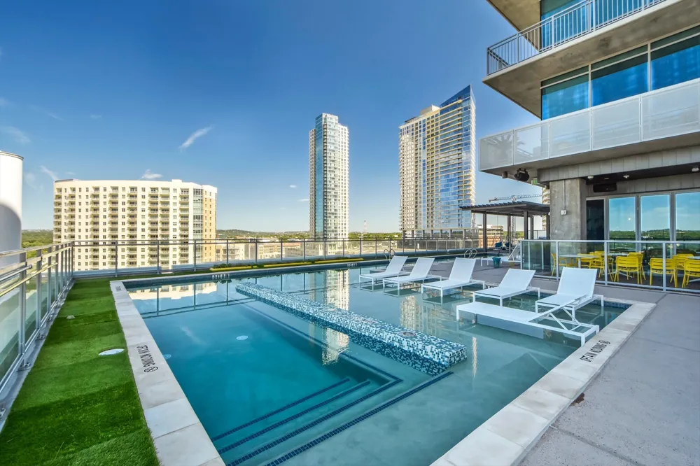 222 West Avenue #1613 Austin, TX 78701