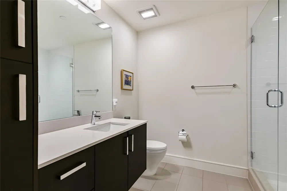 222 West Avenue #1613 Austin, TX 78701
