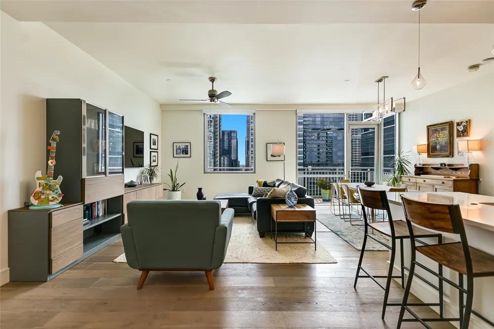 222 West Avenue #1613 Austin, TX 78701