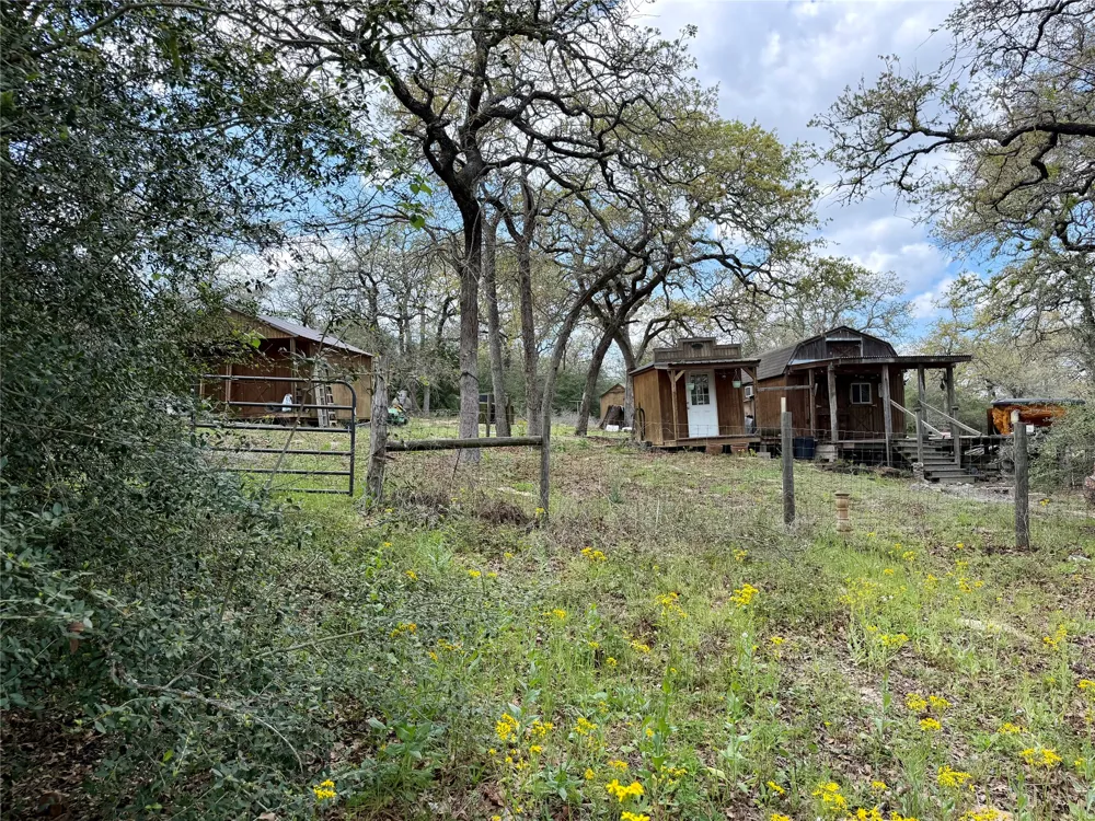 3950 Private Road 2015 Caldwell, TX 77836