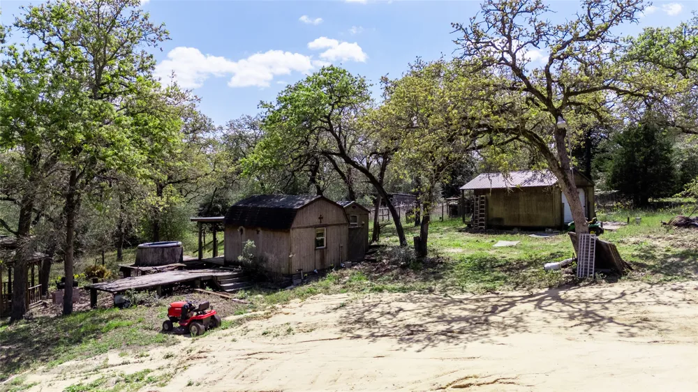 3950 Private Road 2015 Caldwell, TX 77836
