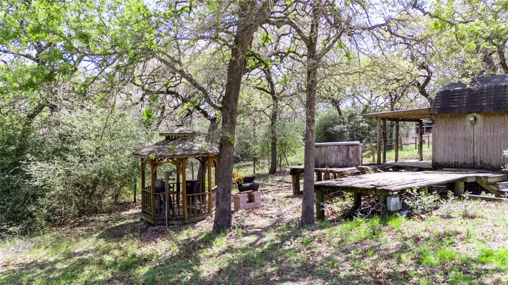 3950 Private Road 2015 Caldwell, TX 77836