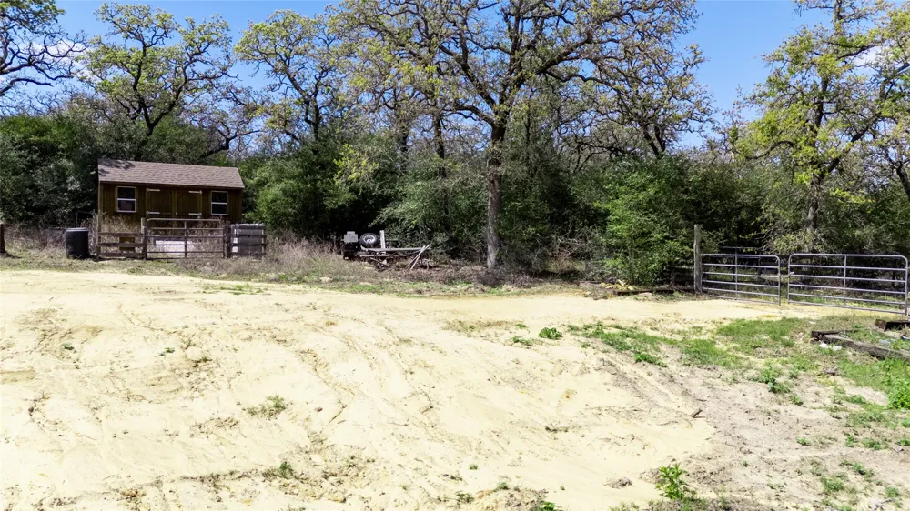 3950 Private Road 2015 Caldwell, TX 77836