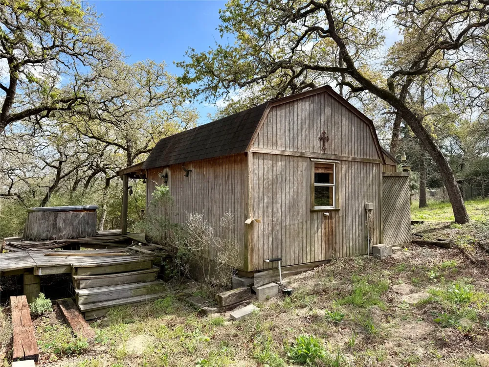 3950 Private Road 2015 Caldwell, TX 77836