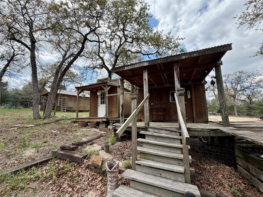 3950 Private Road 2015 Caldwell, TX 77836