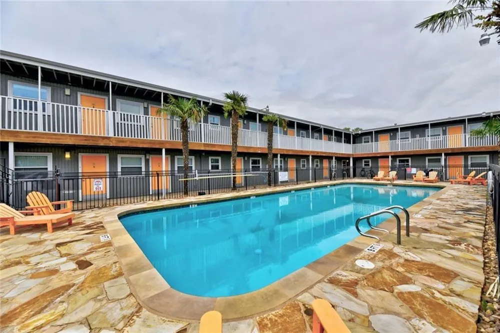 2401 Manor Road #102 Austin, TX 78722