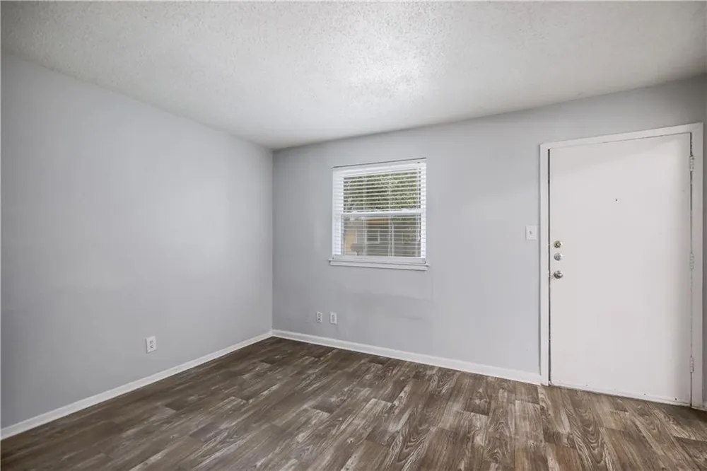 2401 Manor Road #102 Austin, TX 78722