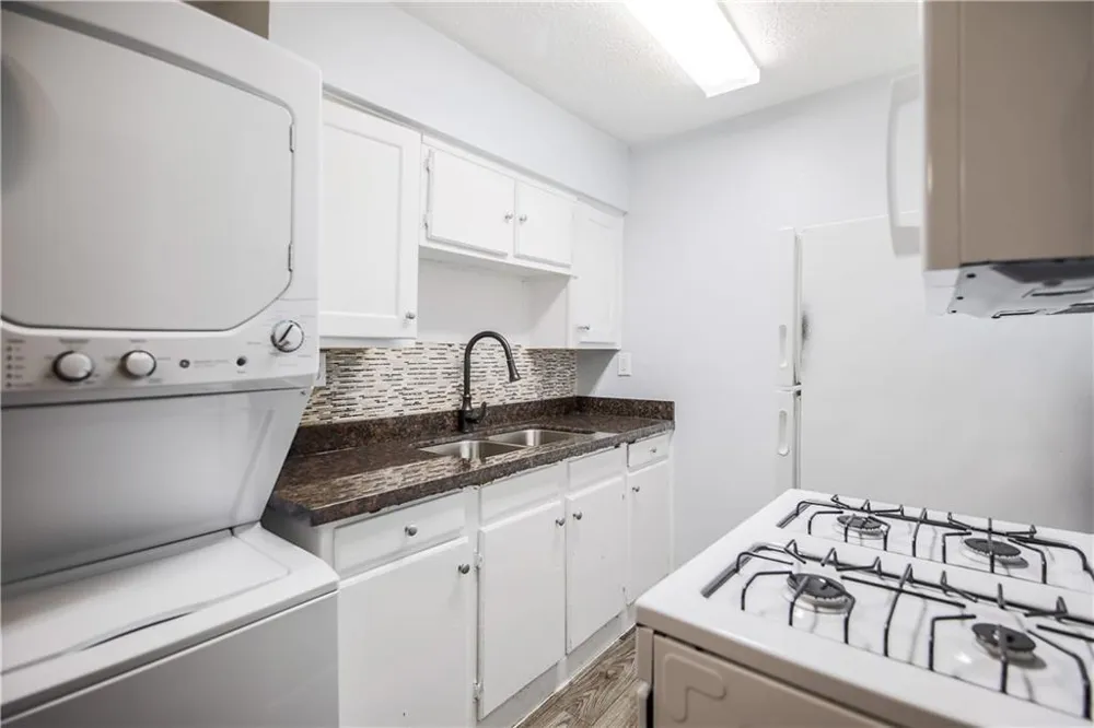 2401 Manor Road #102 Austin, TX 78722