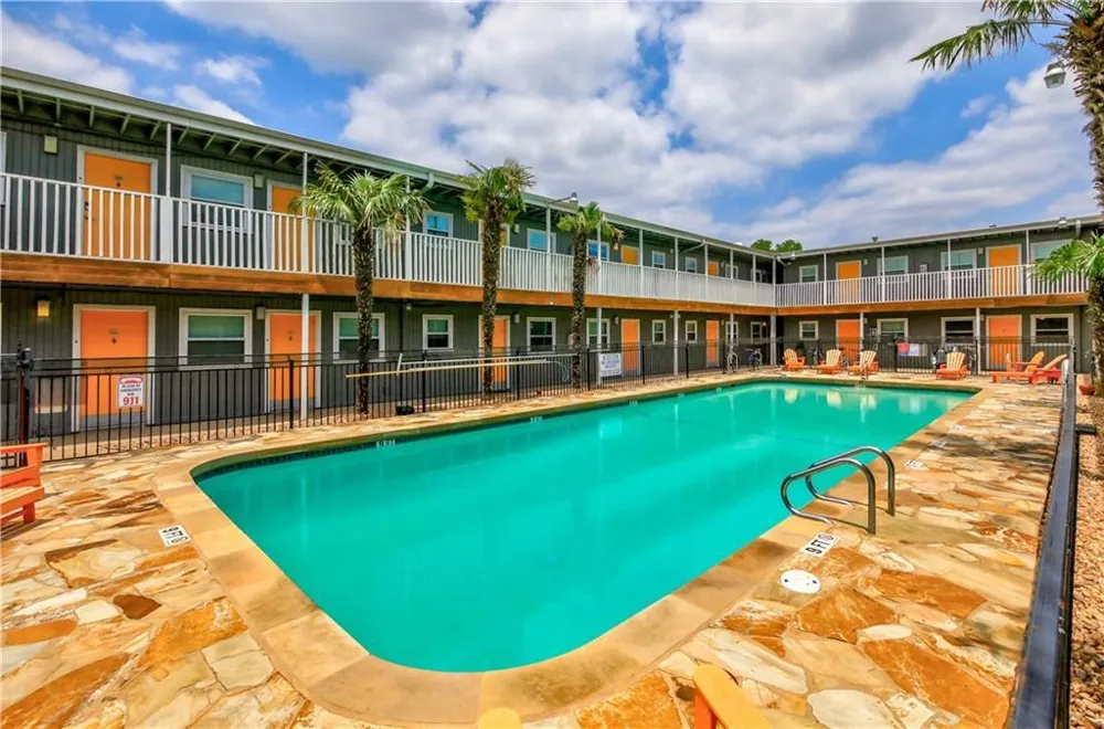 2401 Manor Road #102 Austin, TX 78722