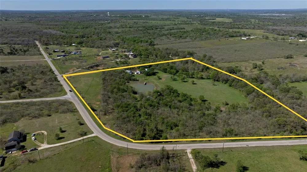 235 Mesquite Drive Cedar Creek, TX 78612