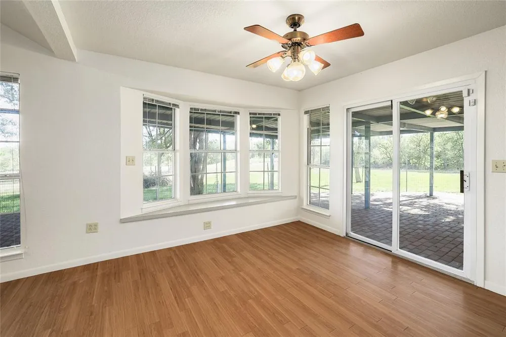 235 Mesquite Drive Cedar Creek, TX 78612