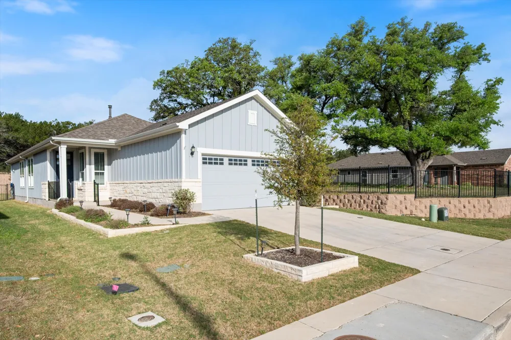 212 Coachsmith Street Georgetown, TX 78633