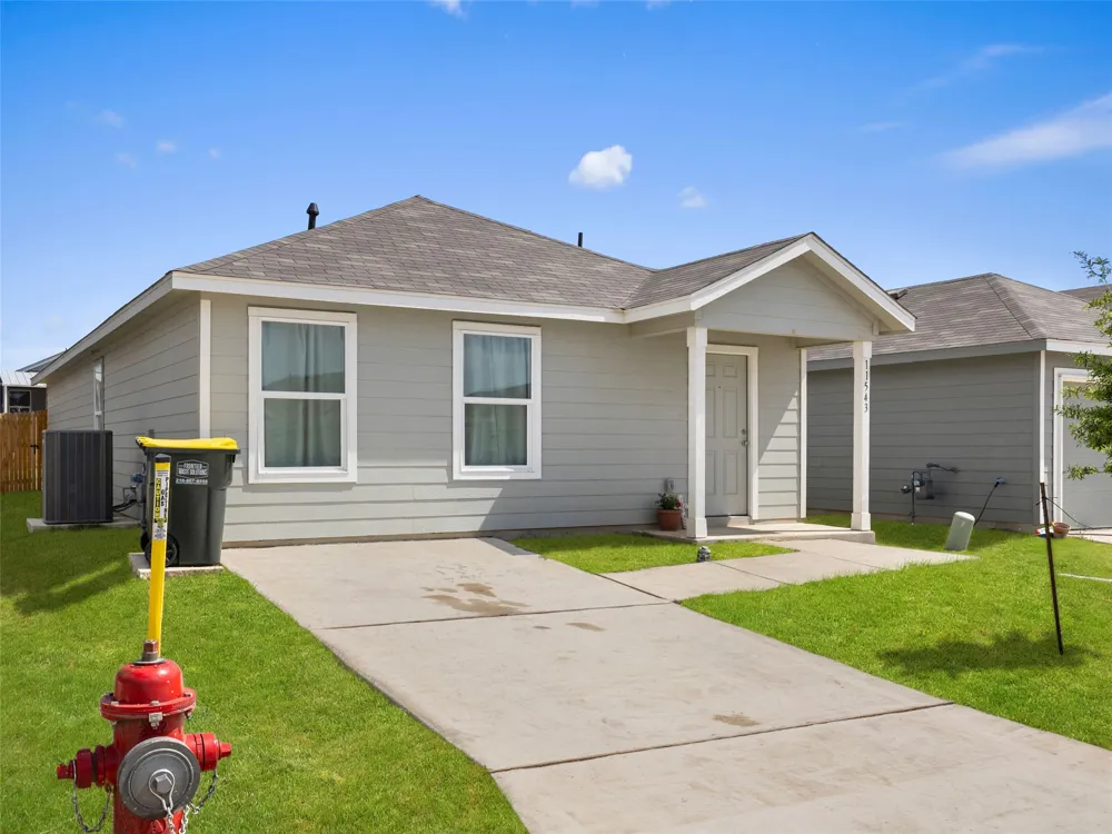 11543 Field Briar Converse, TX 78109